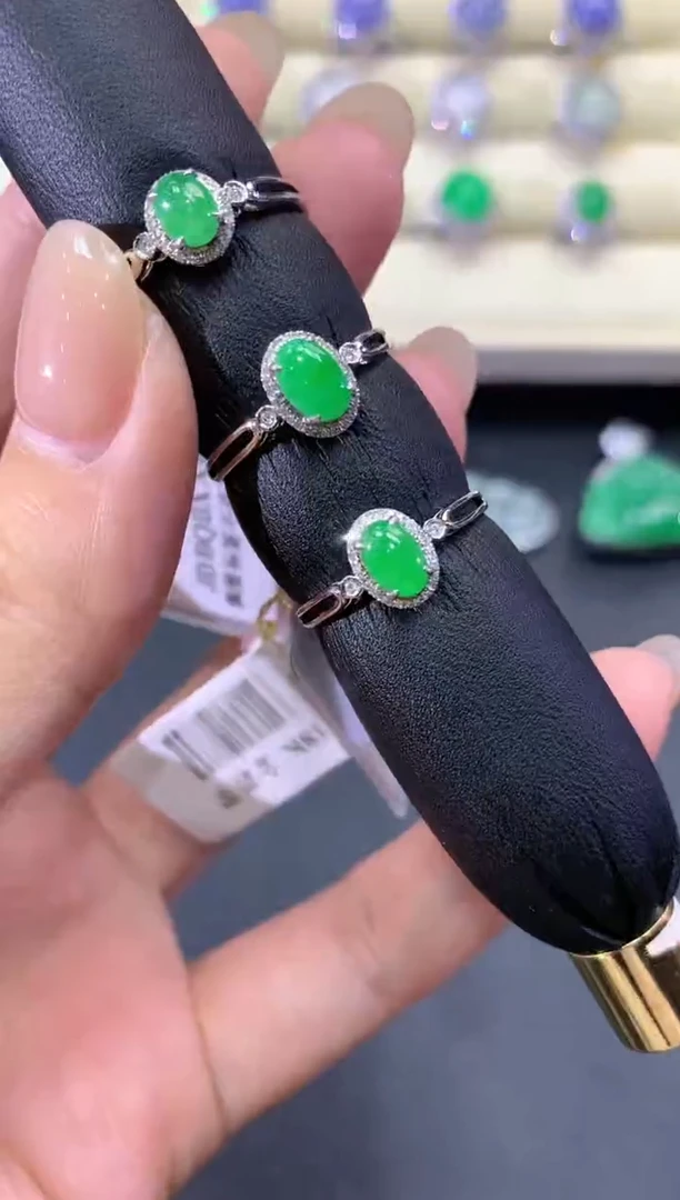 【闪购商品】翡翠戒指18K金镶嵌a1多样性一件发货