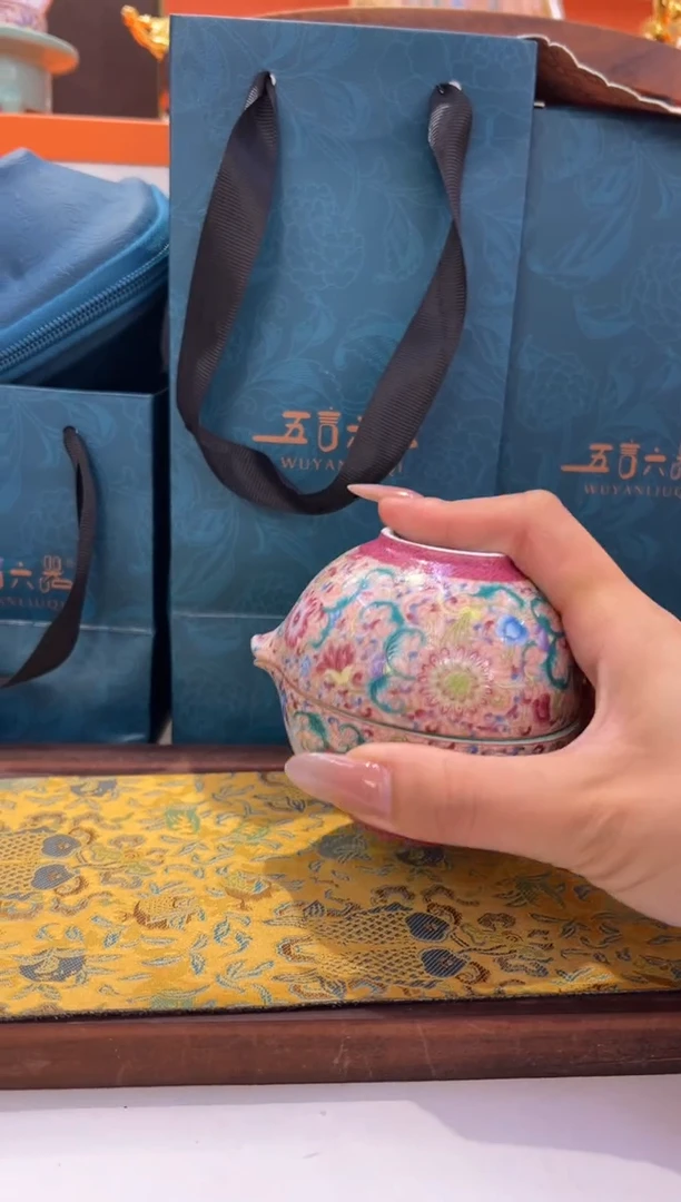 瓷片小乔闪购链接