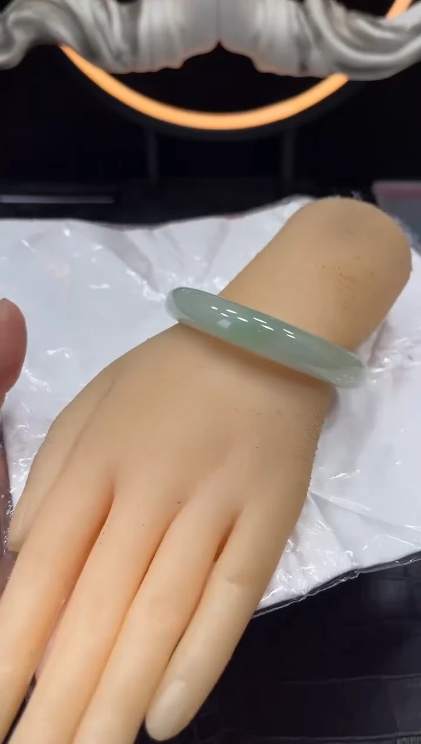 宁宁85号高冰大气手镯