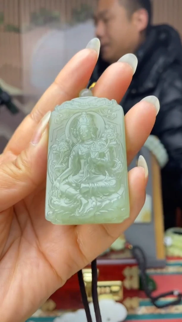 颈饰未镶嵌和田玉拍一发一