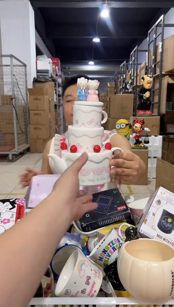 瓷片原盒结婚kt猫蛋糕茶壶