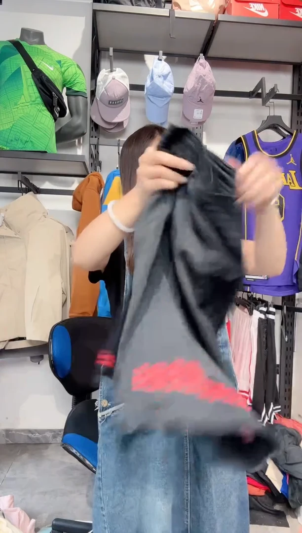 1624  编码 瑕疵款直播间过款为准 尺码 M