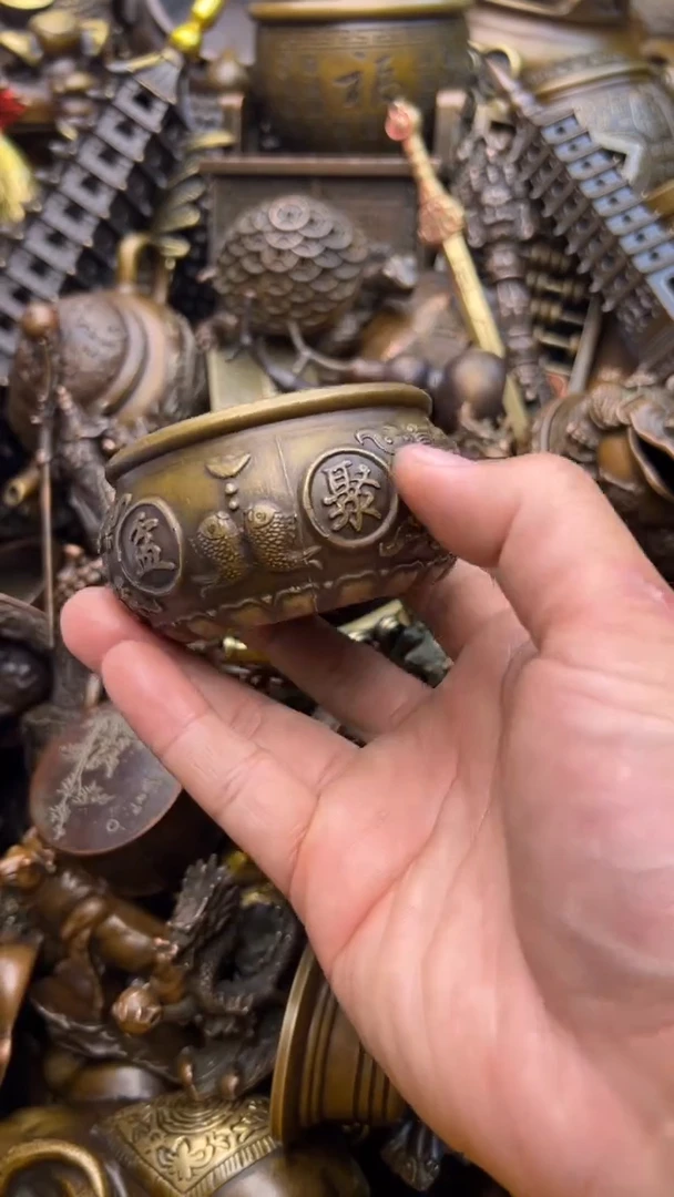 精美铜器，点击下单