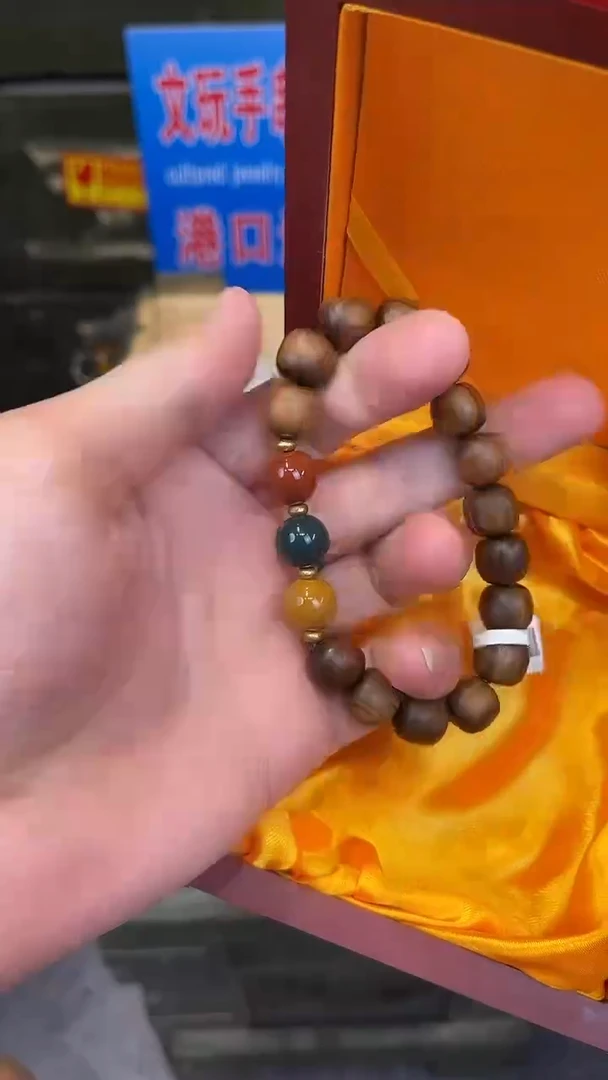 直播间精选手串一串