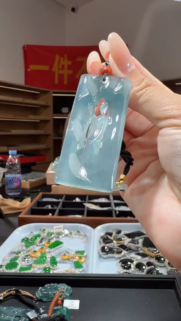 吊坠(不含链)未镶嵌翡翠佛