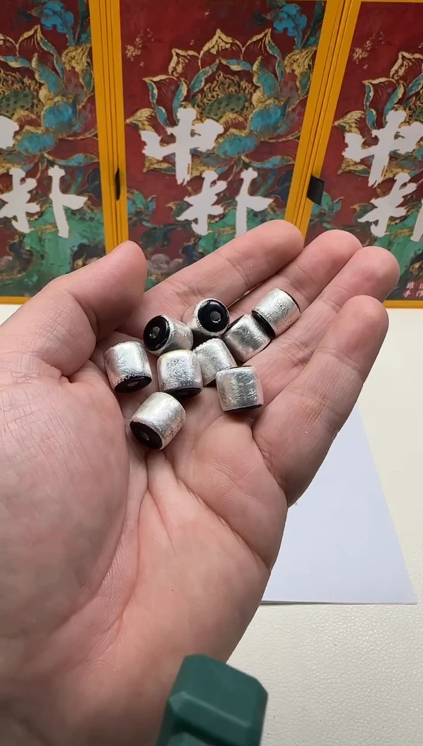 吊坠（不含链）琉璃单颗6184