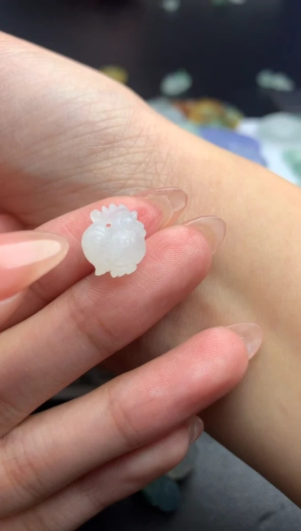 【闪购商品】定制翡翠未镶嵌毛货