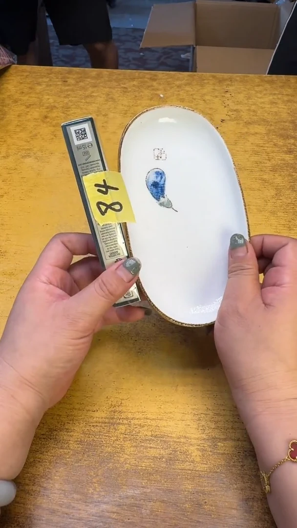 瓷器瓷器瑕疵破破84赫眼碗