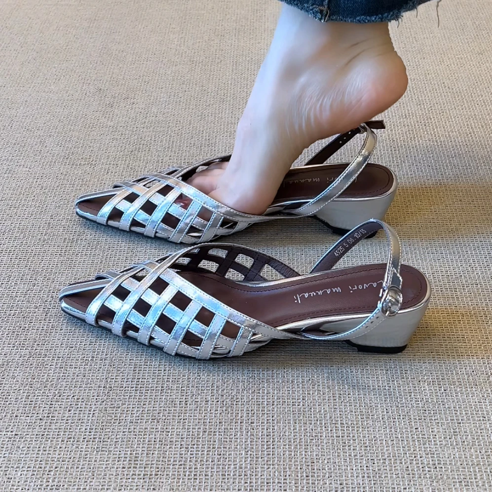 RubyL/4.5cm时尚休闲百搭气质小方头编织镂空坡跟纯色包头凉鞋