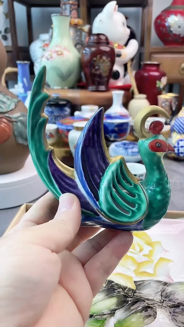 盘日产交趾釉香盒