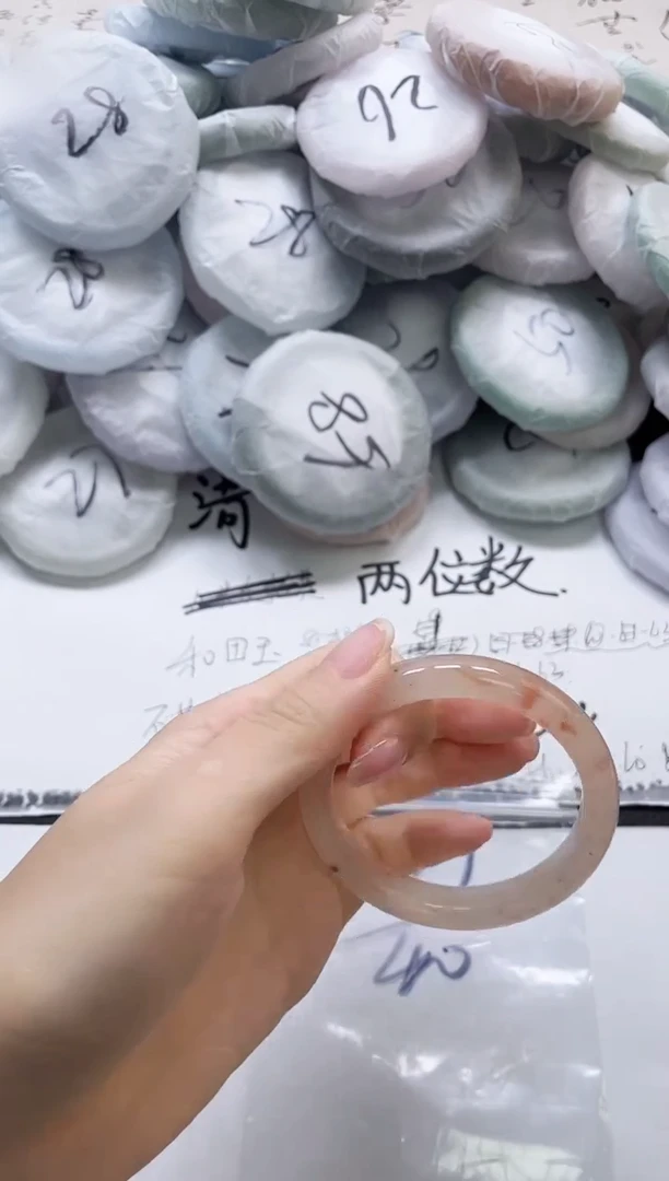 未镶嵌手镯石英质玉177-56