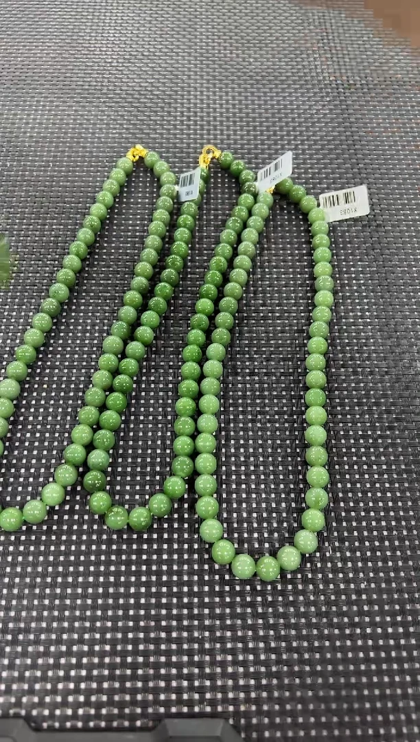 颈饰未镶嵌和田玉约9mm+（多样性发一件）1083