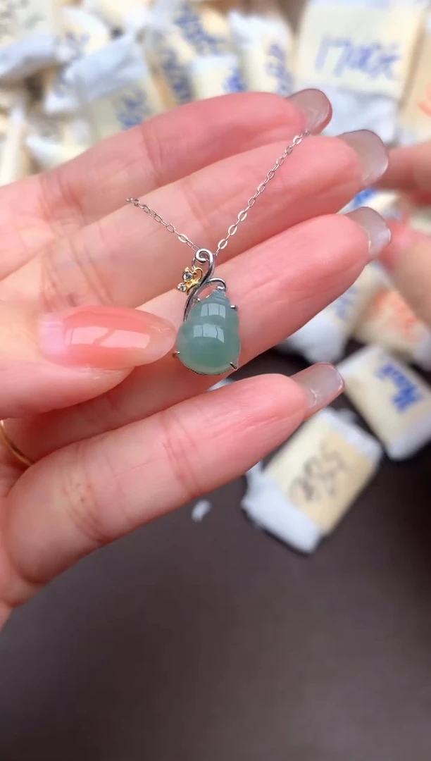翡翠挂件银S925镶嵌一