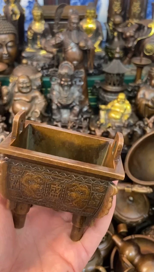 诚信经营  铜器摆件
