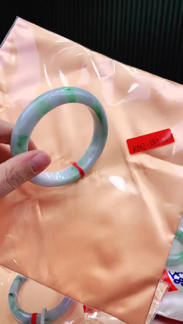 未镶嵌手镯翡翠58