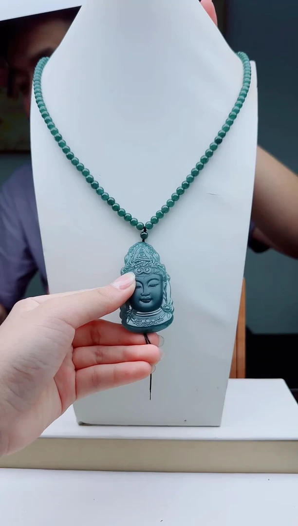 颈饰未镶嵌翡翠多样性发其一