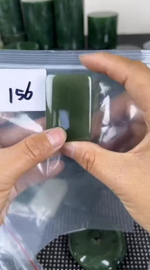 和田玉未镶嵌珠宝半成品牌子