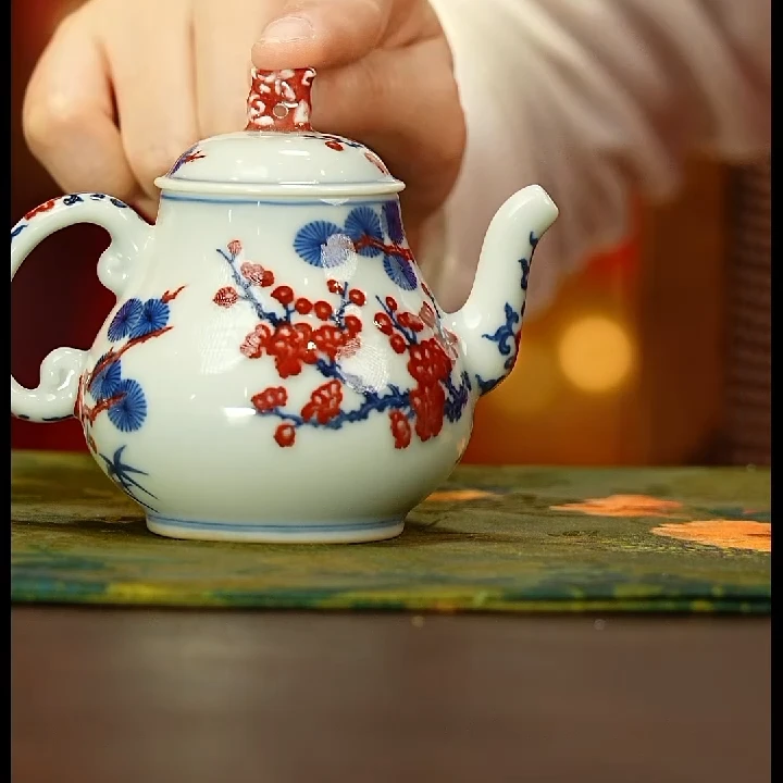 【小乔赏瓷】l林涛小馆景德镇手工手绘釉里红松竹梅壶ltxg261.