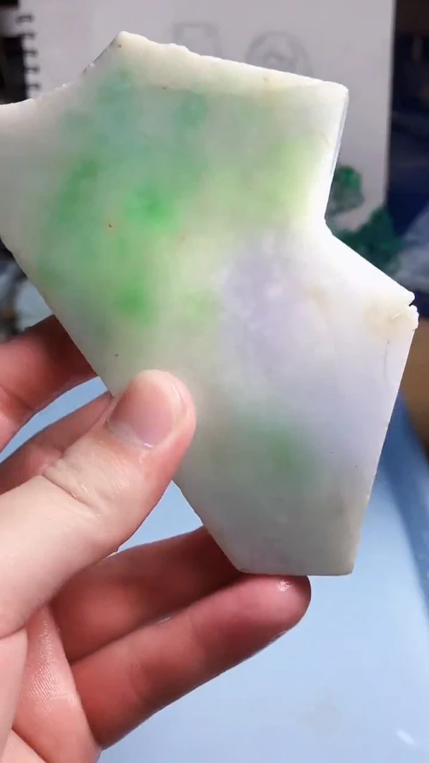 翡翠未镶嵌颈饰天然A货翡翠