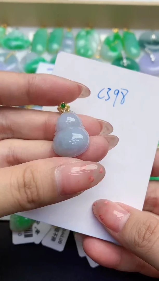 翡翠未镶嵌颈饰缅甸天然翡翠A货