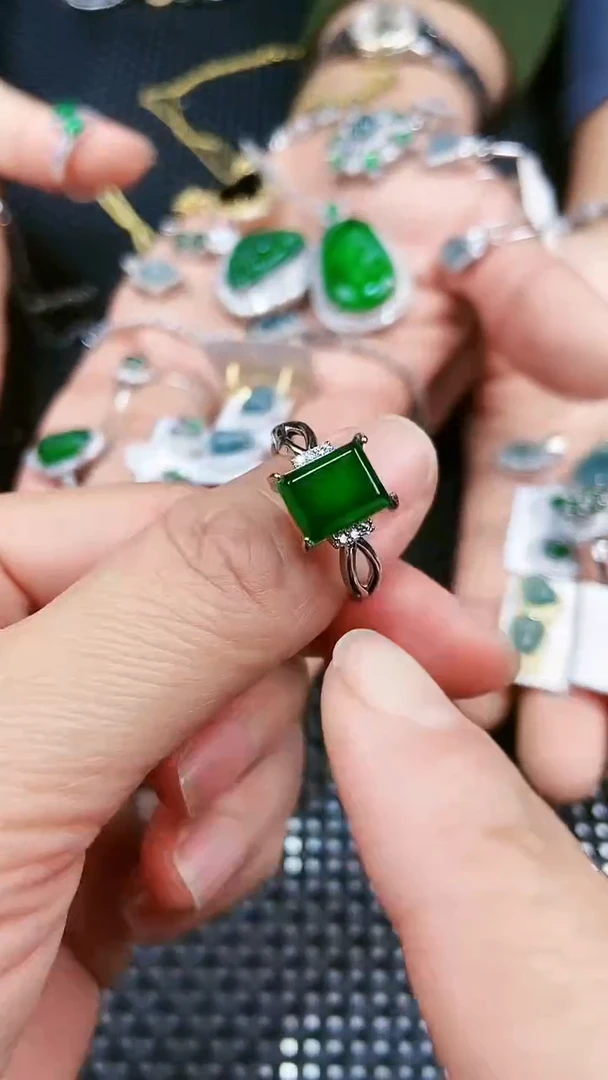 【闪购商品】翡翠戒指未镶嵌11111111