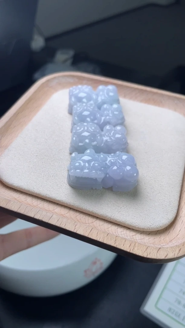 【闪购商品】翡翠吊坠(不含链)未镶嵌W008-31385E多样性发一