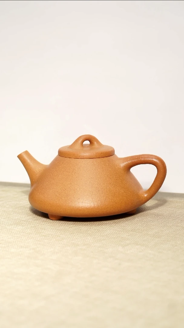 茶壶段泥彼**灵子冶石瓢140毫升瑕疵壶