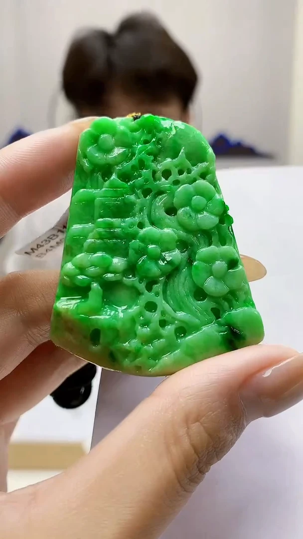 未镶嵌定制翡翠5145MM-毛货挂件18