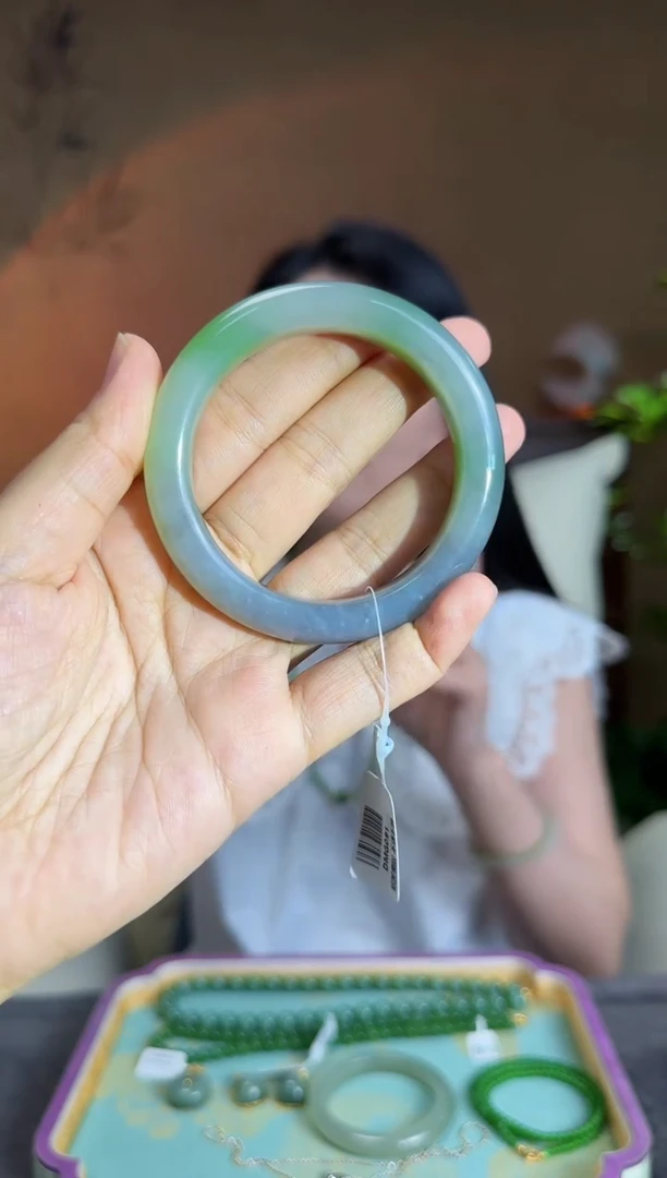 和田玉手镯未镶嵌和田玉烟紫飘翠手镯 55mm