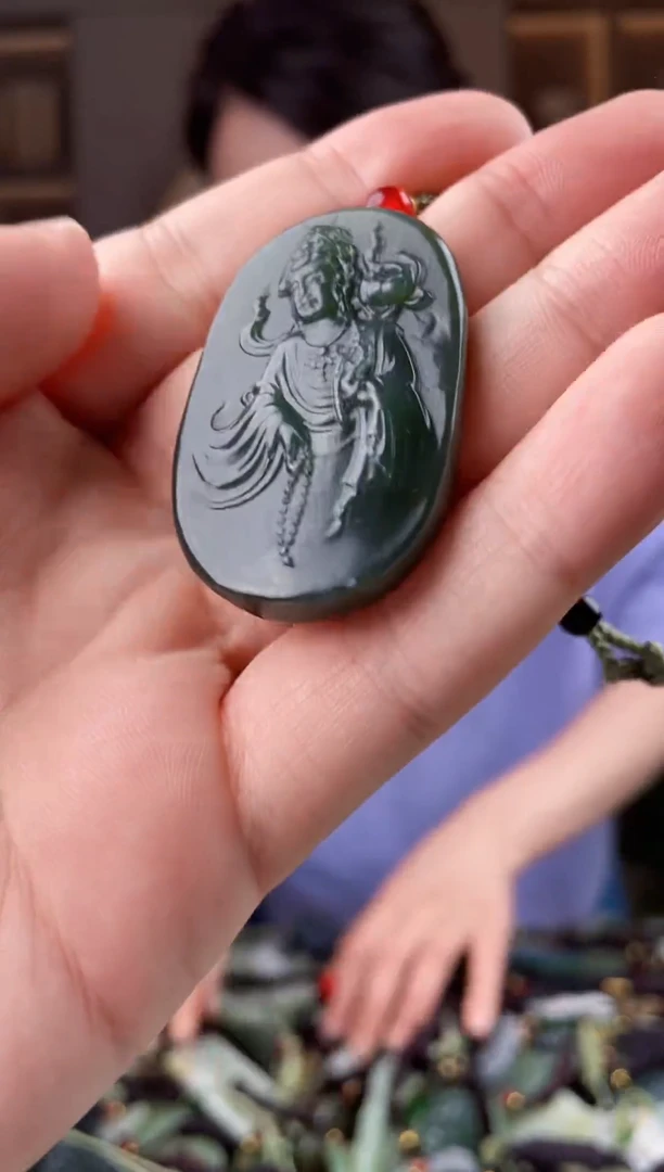 颈饰未镶嵌和田玉拍一发一，多样性发货