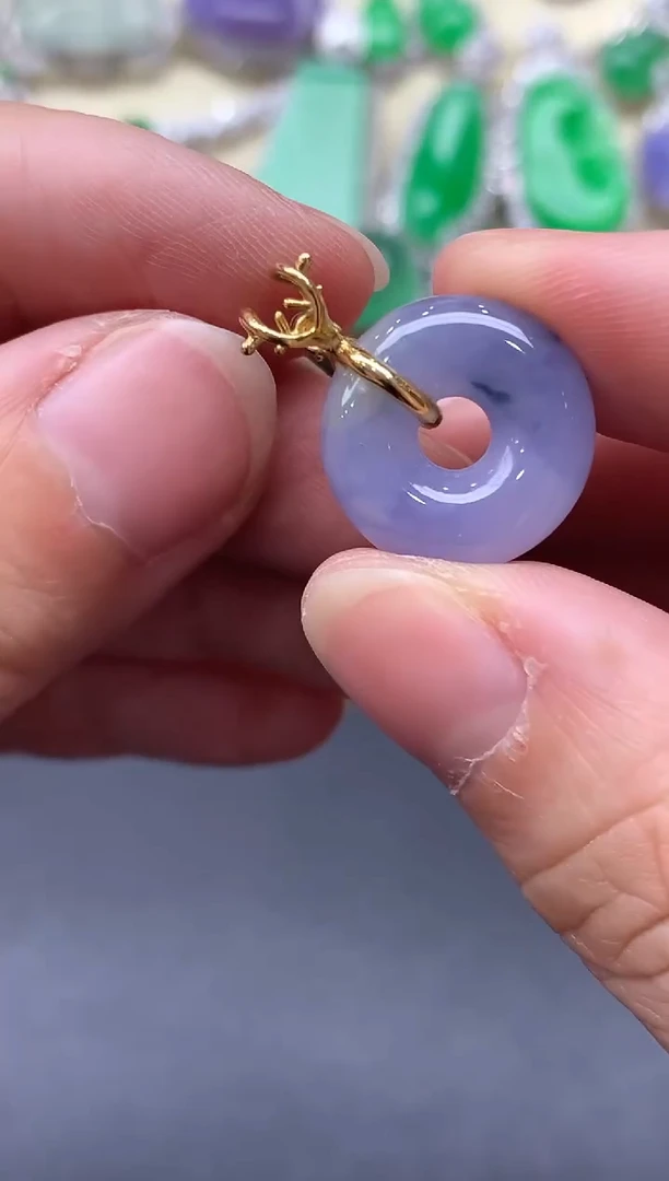 颈饰18K金镶嵌翡翠290-中国好珍宝