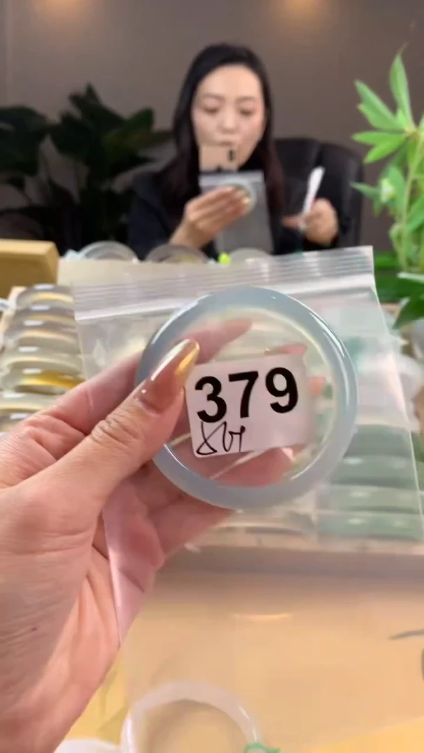 【闪购商品】玛瑙/玉髓手镯未镶嵌379
