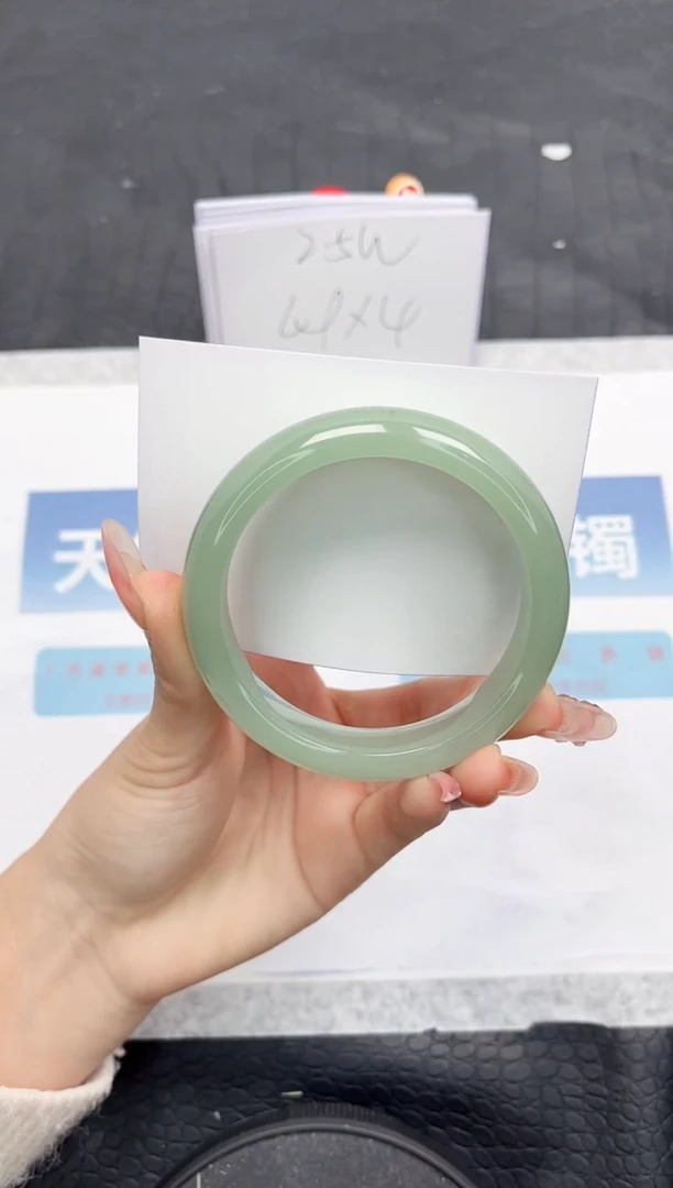 【闪购商品】石英质玉手镯未镶嵌L236-58.