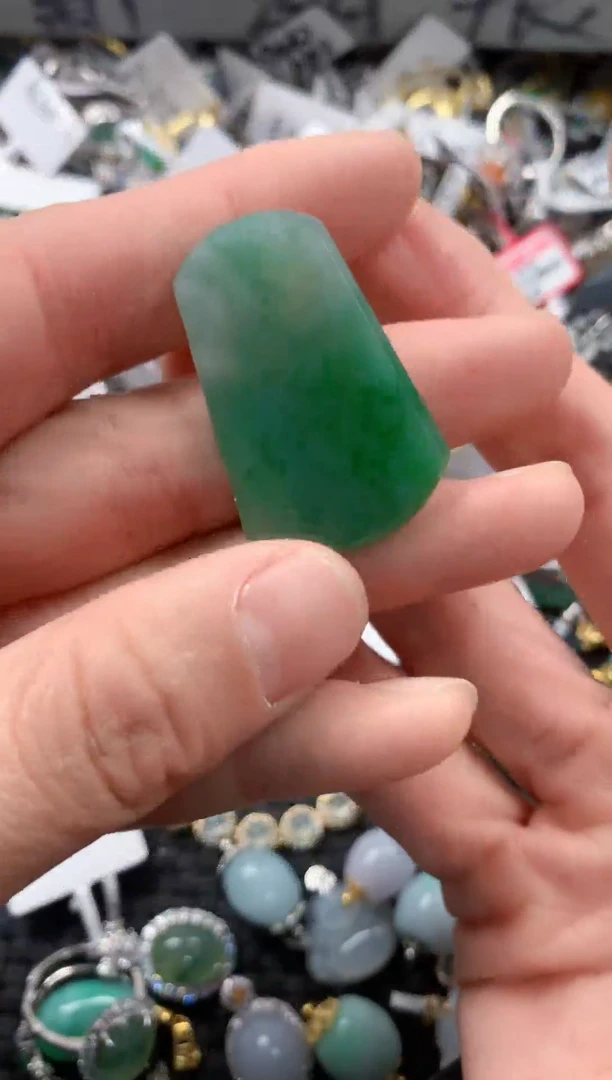 未镶嵌戒指翡翠如*111   12