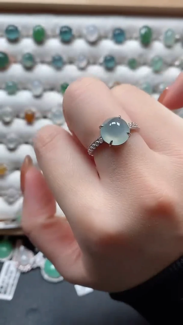 【闪购商品】翡翠戒指银S925镶嵌一物一证一礼盒