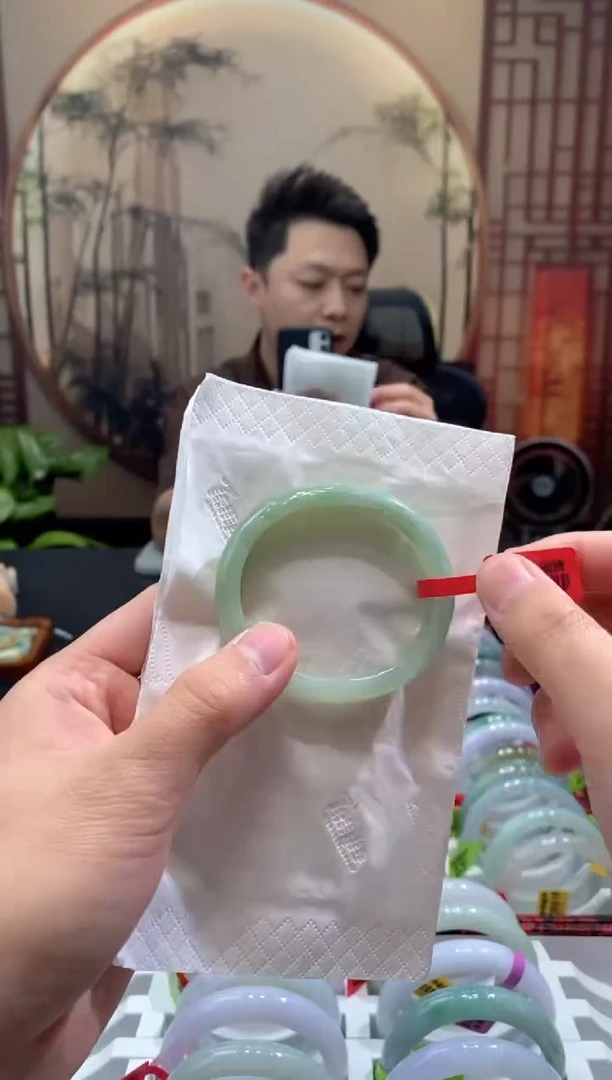 未镶嵌手镯翡翠000070943