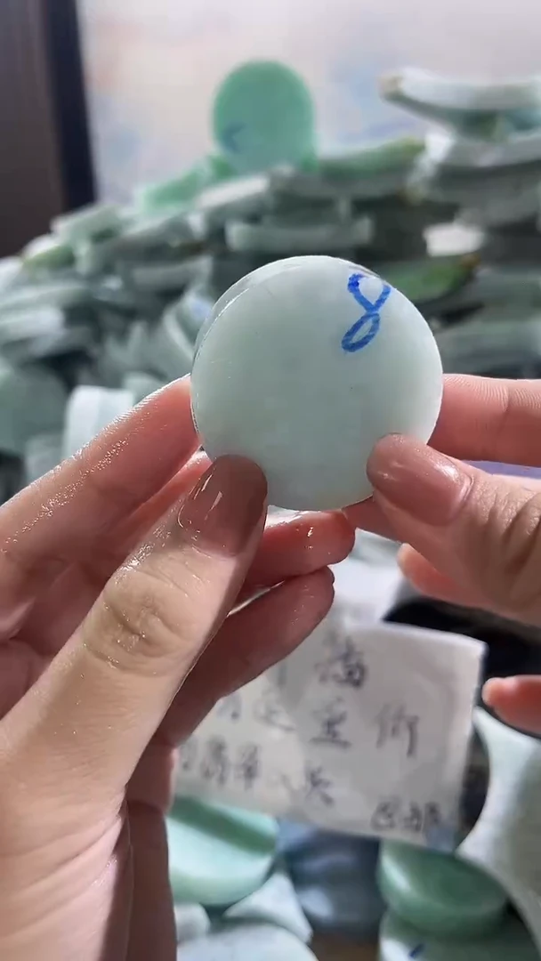 颈饰未镶嵌翡翠翡翠缅甸翡翠A货钟10