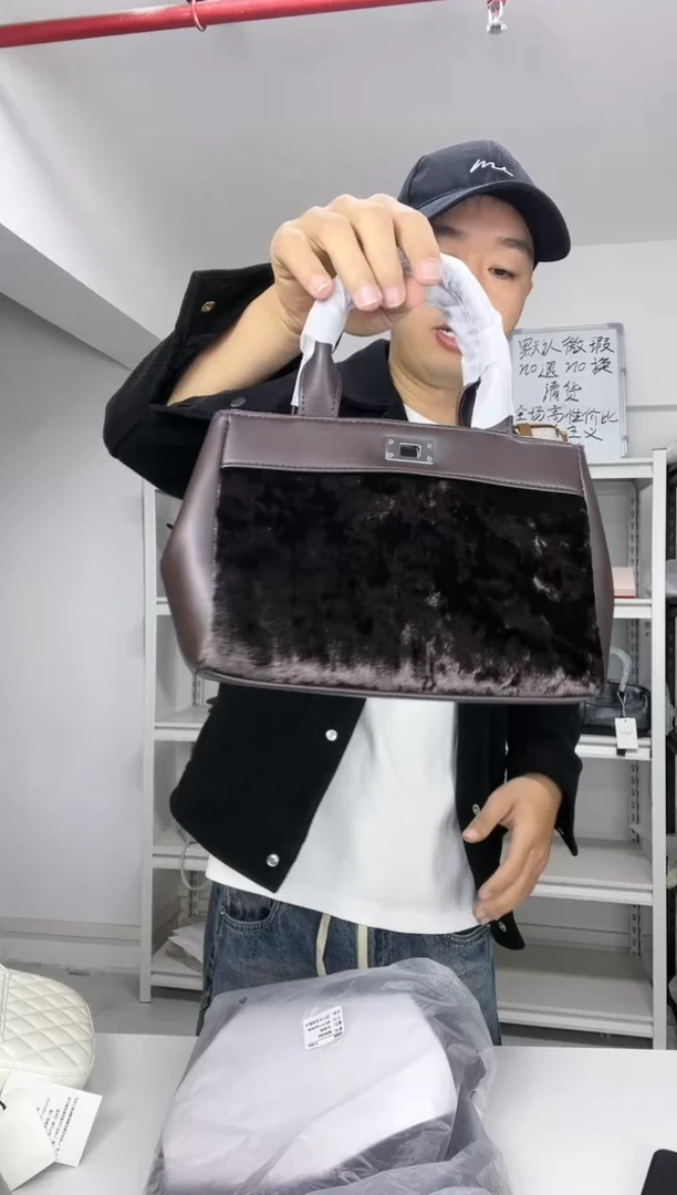 牛皮【尤尤轻奢女包】时尚百搭轻奢款式女包743