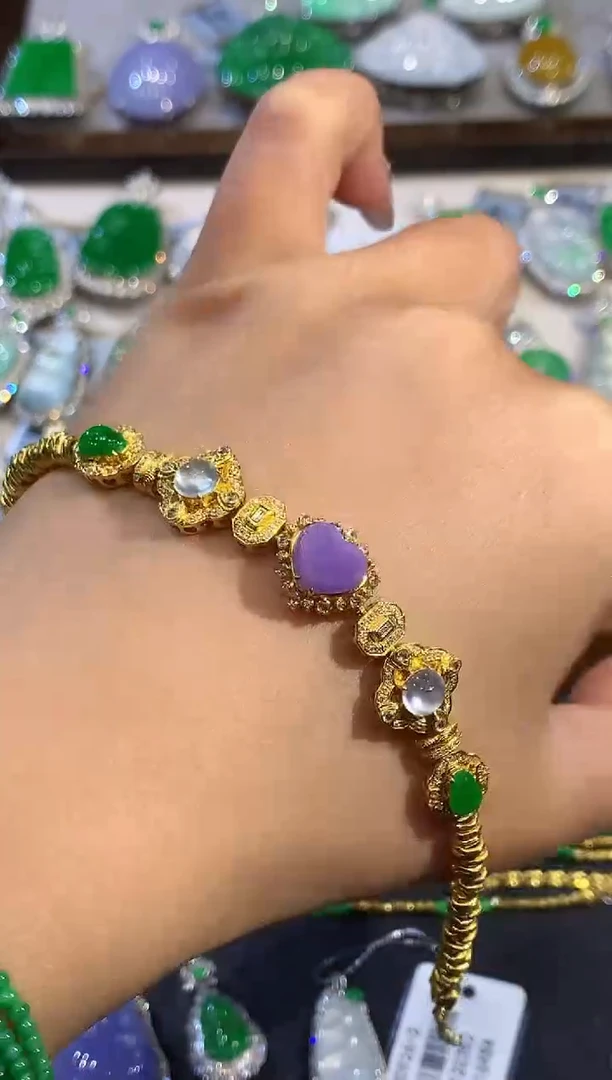 18K金镶嵌手链翡翠燕**茶多样性发其一