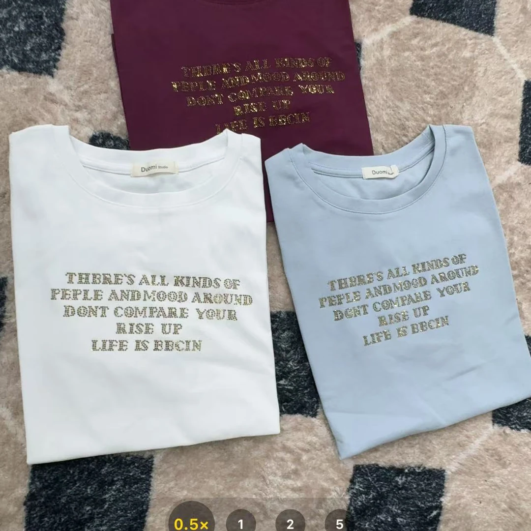 2566烫金字母 T恤，紫色，蓝色，白色90-130