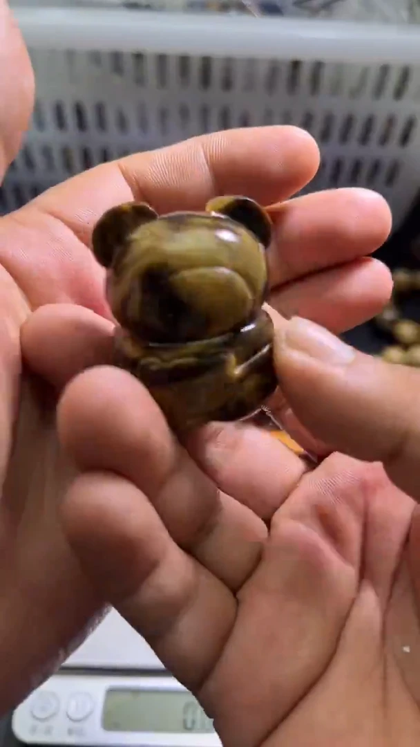 裸石琥珀未镶嵌48