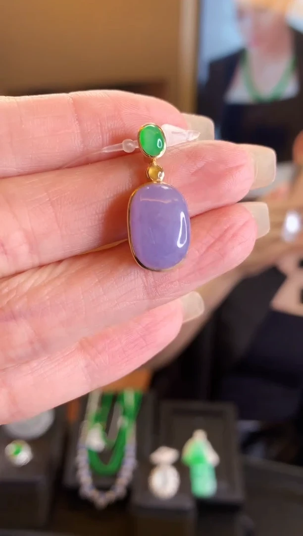 【闪购商品】翡翠吊坠(不含链)18K金镶嵌吊坠