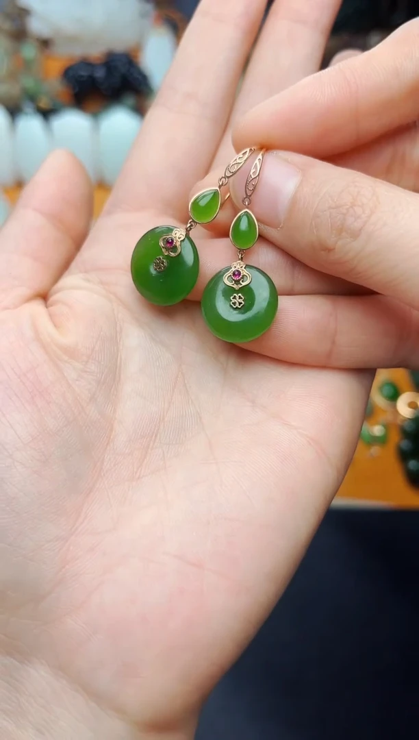 【闪购商品】和田玉耳饰18K金镶嵌耳饰