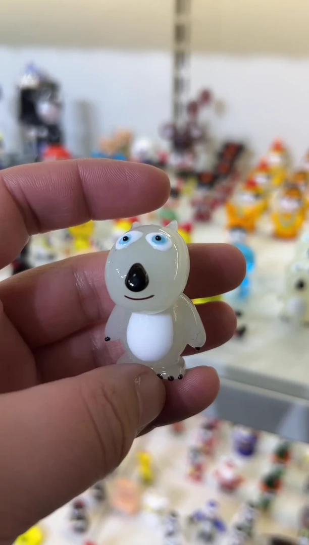 手工艺品琉璃倒霉熊