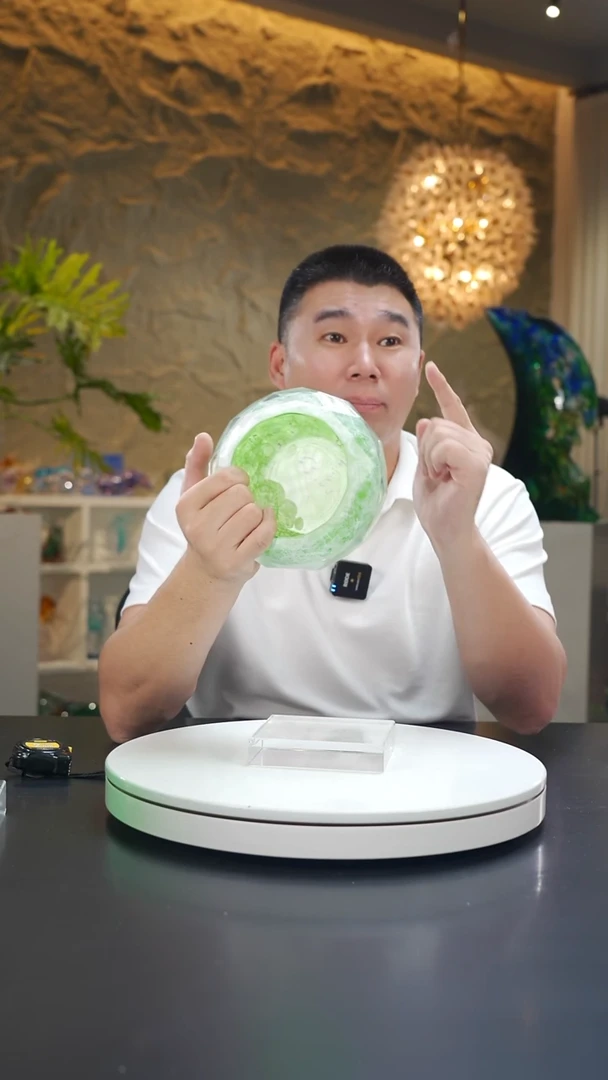 琉璃绿白色切面烟灰缸