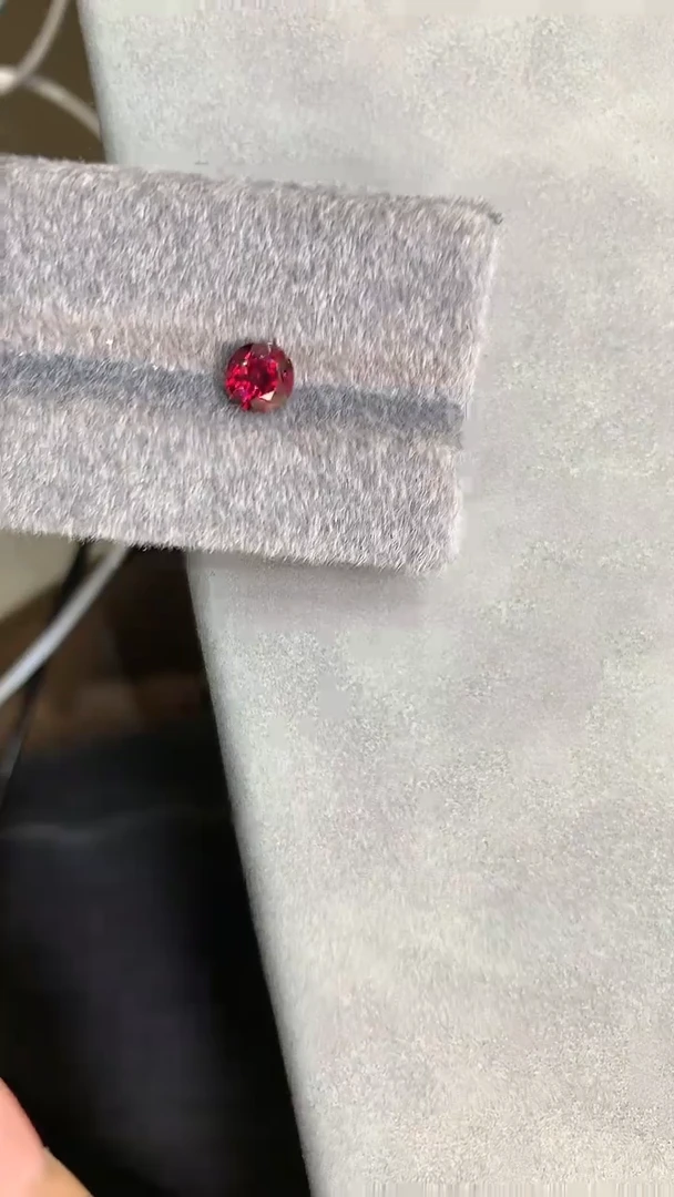 石榴石裸石未镶嵌2裸石多样性发一颗