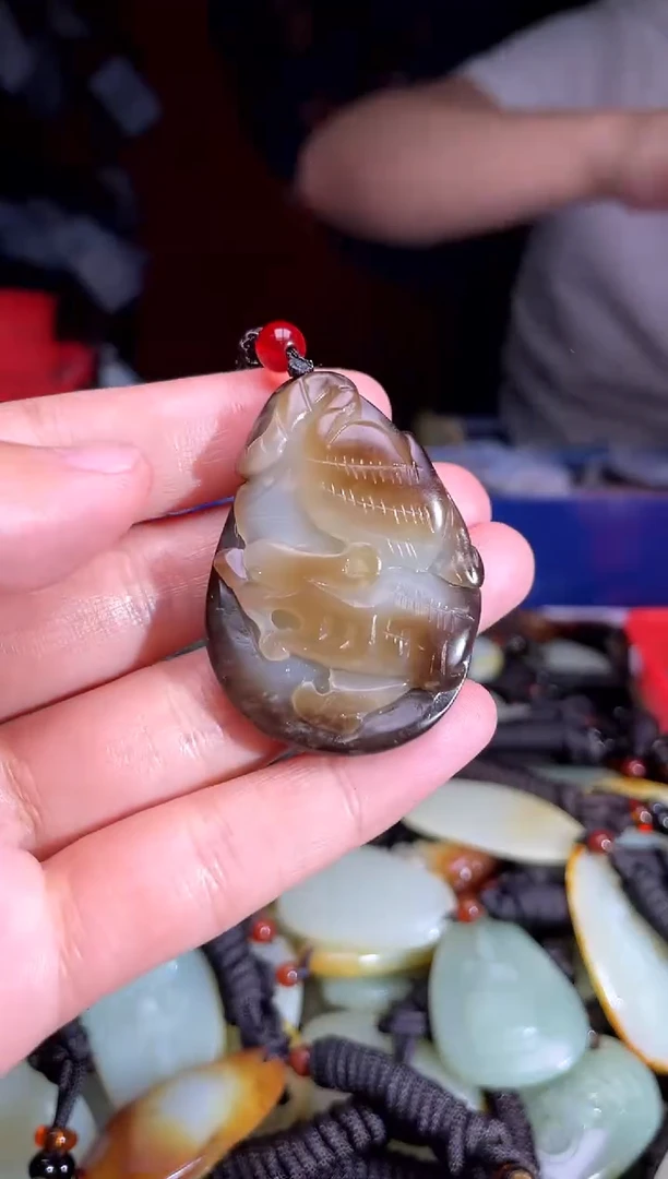 和田玉未镶嵌挂件1
