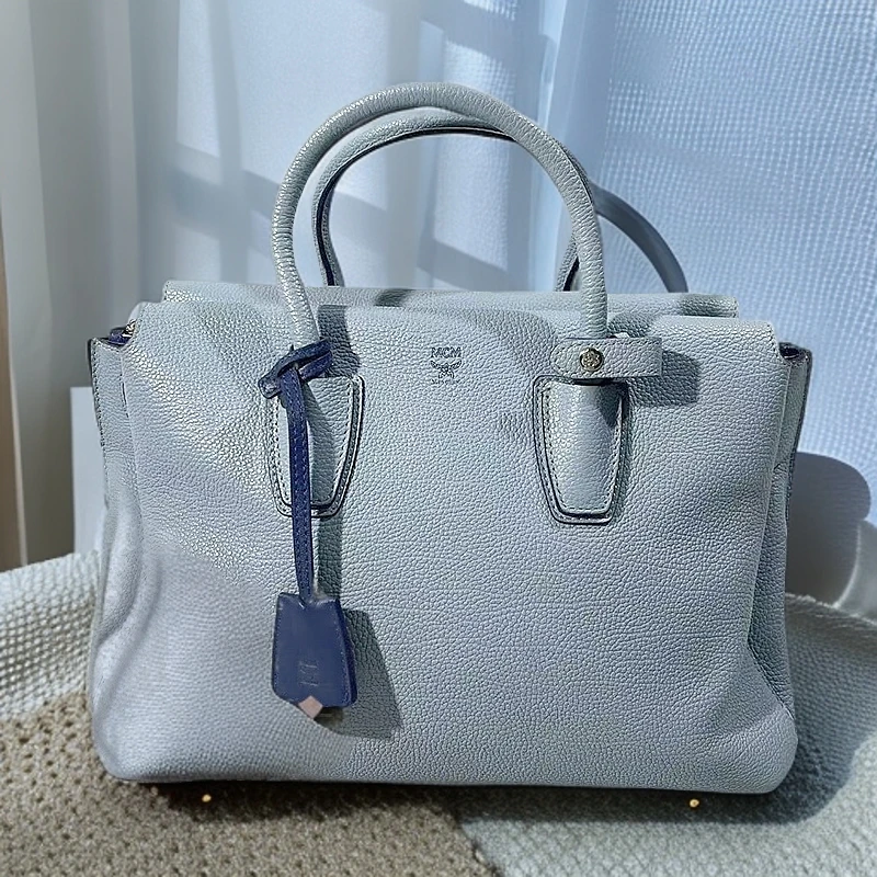 95新 MCM 浅蓝色手提单肩包G24019802底长33*23