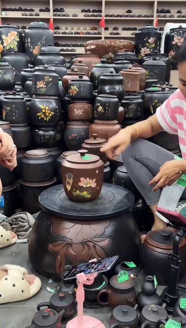 罐瑕疵茶叶罐  古铜色方尖 021