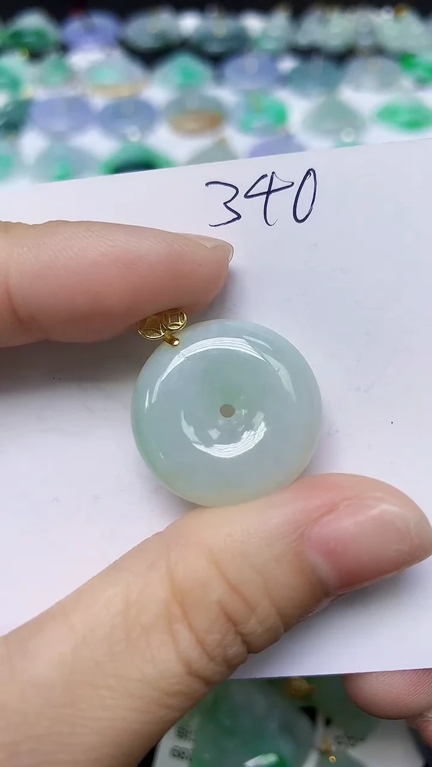 翡翠未镶嵌颈饰 天然缅甸翡翠A货